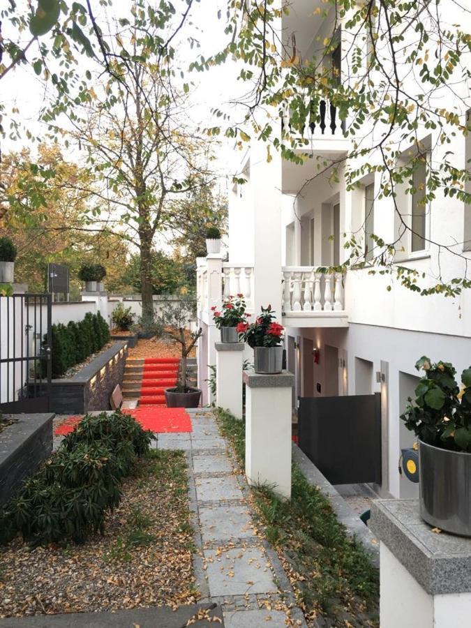 Park Apart Hotel Gatower Str. Берлін Екстер'єр фото