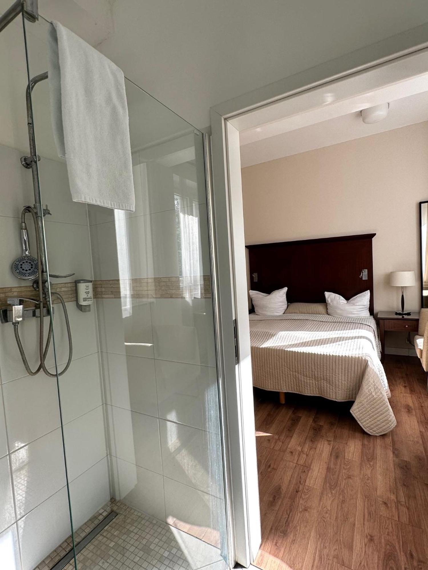 Park Apart Hotel Gatower Str. Берлін Екстер'єр фото